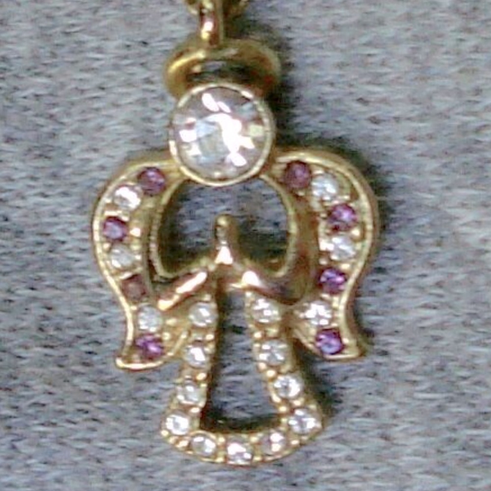 DANBURY MINT 14k gold plated Amethyst CZ Praying Angel Pendant on chain - Picture 8 of 9